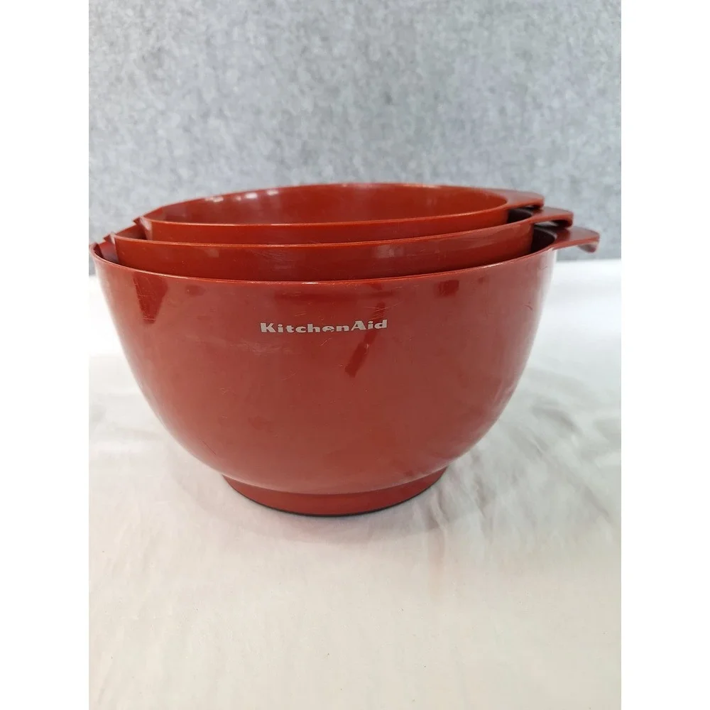 KitchenAid Red Mixing Bowl Set of 3 Nesting Non-Slip Base 2.5 3.5 4.5 Quart